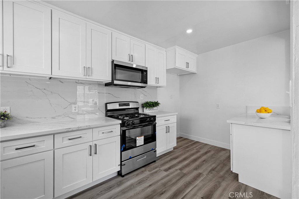 8433 Poinsettia Drive