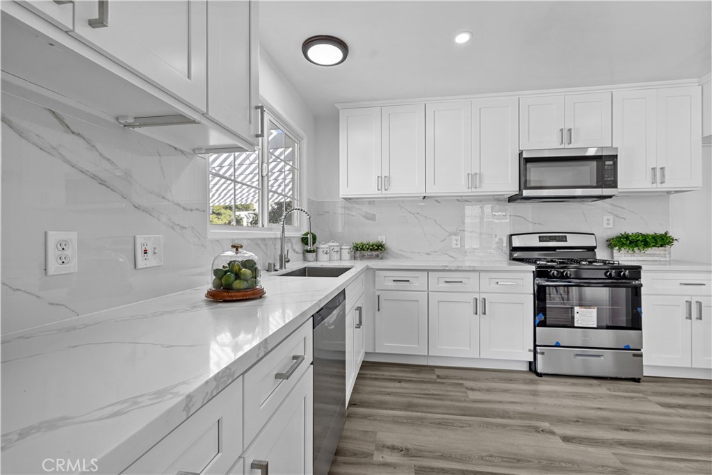 8433 Poinsettia Drive