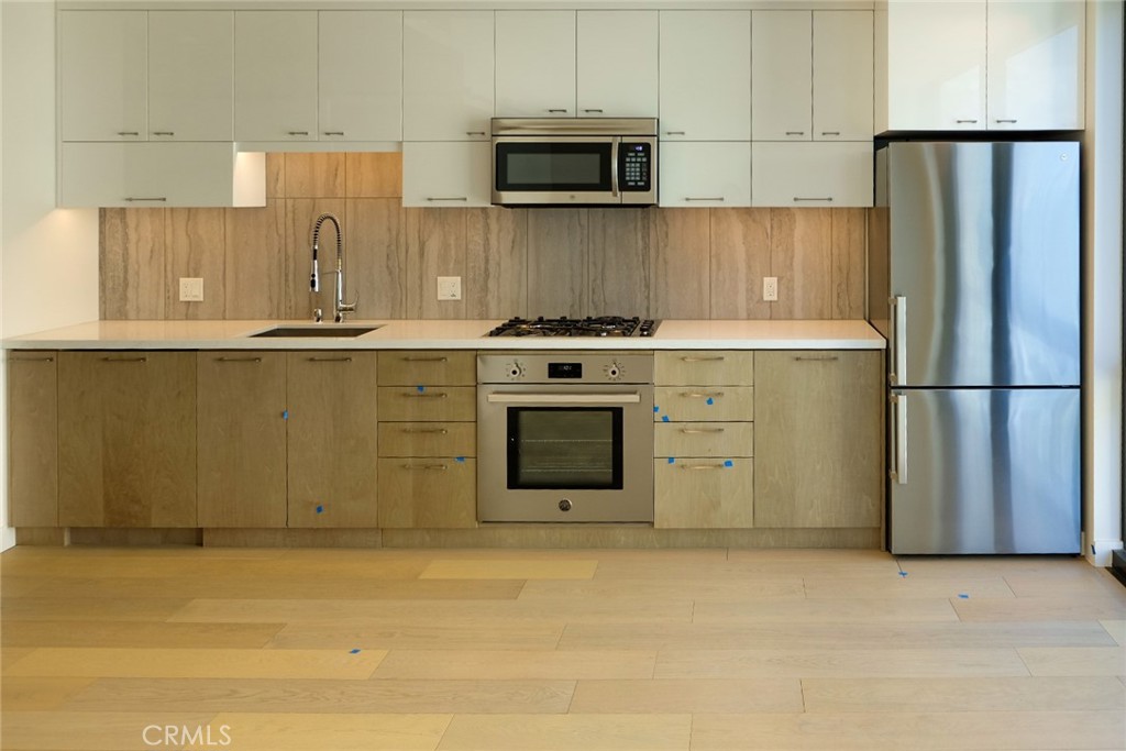 400 S Broadway 816
