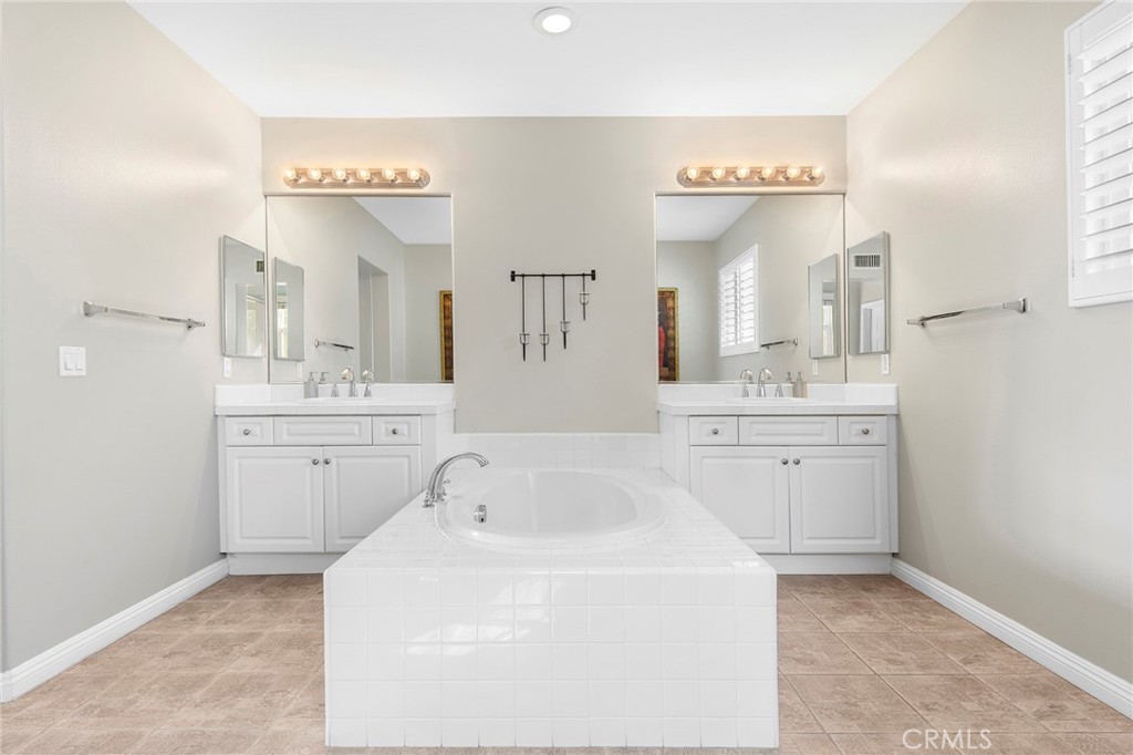 36 Mountain Laurel Way