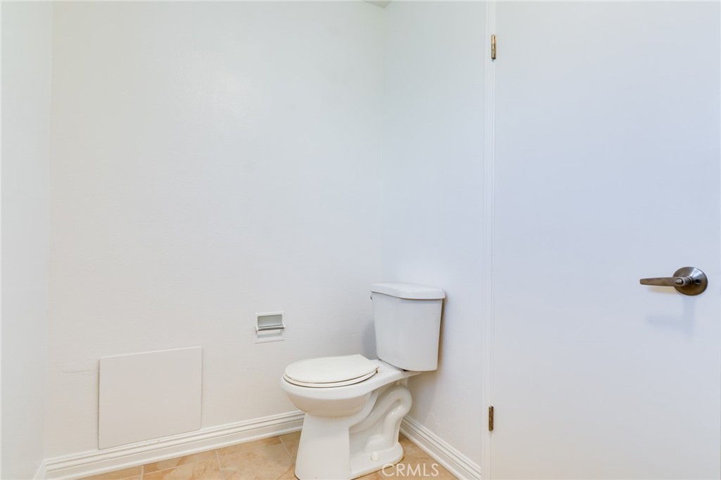 313 E Duarte Road 1