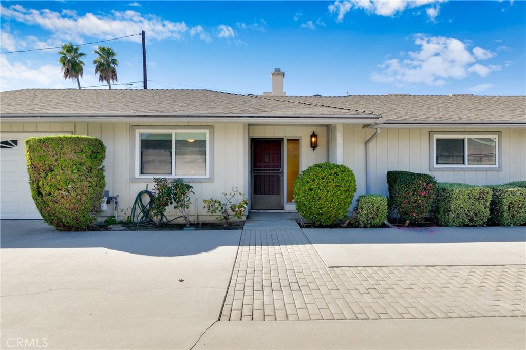 313 E Duarte Road 1