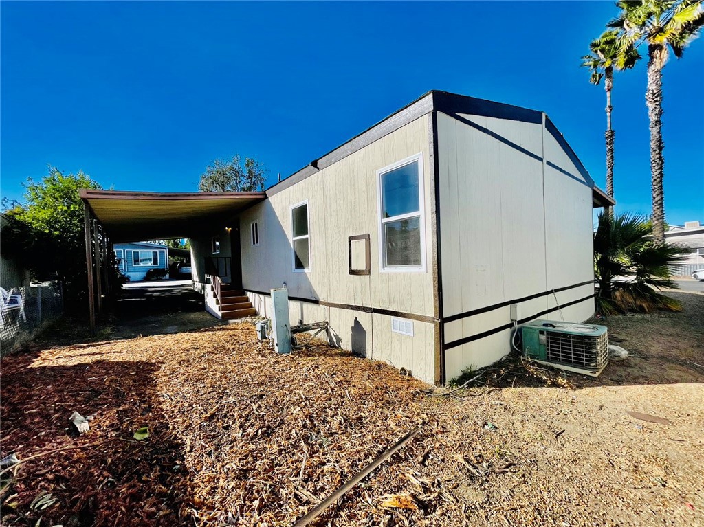 1025 S Riverside Avenue 72