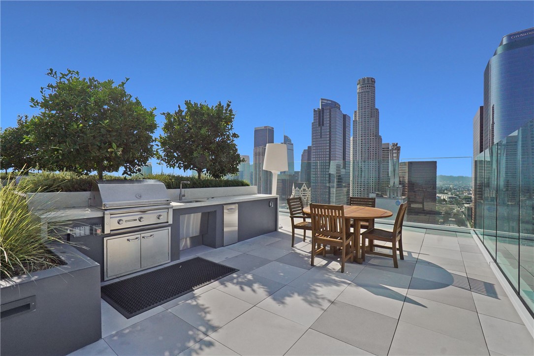 400 S Broadway 610