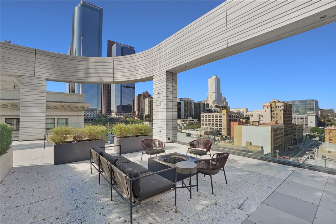 400 S Broadway 610