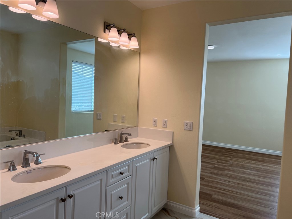 3930 S Merryvale Way