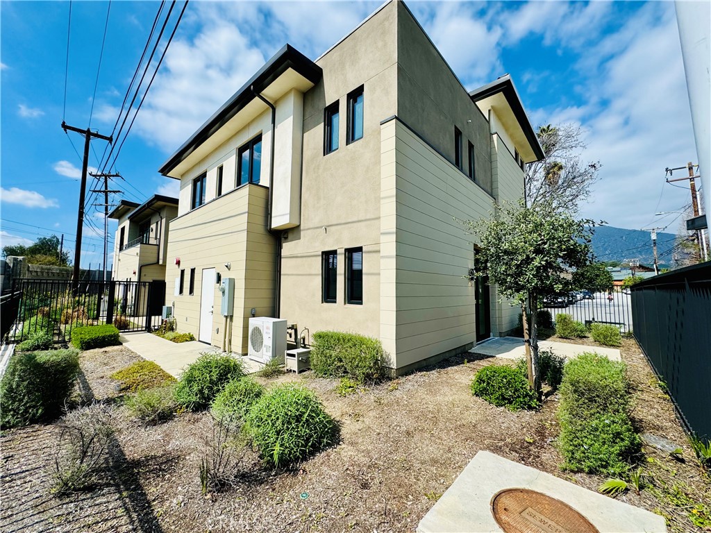 509 N. Santa Anita Ave.