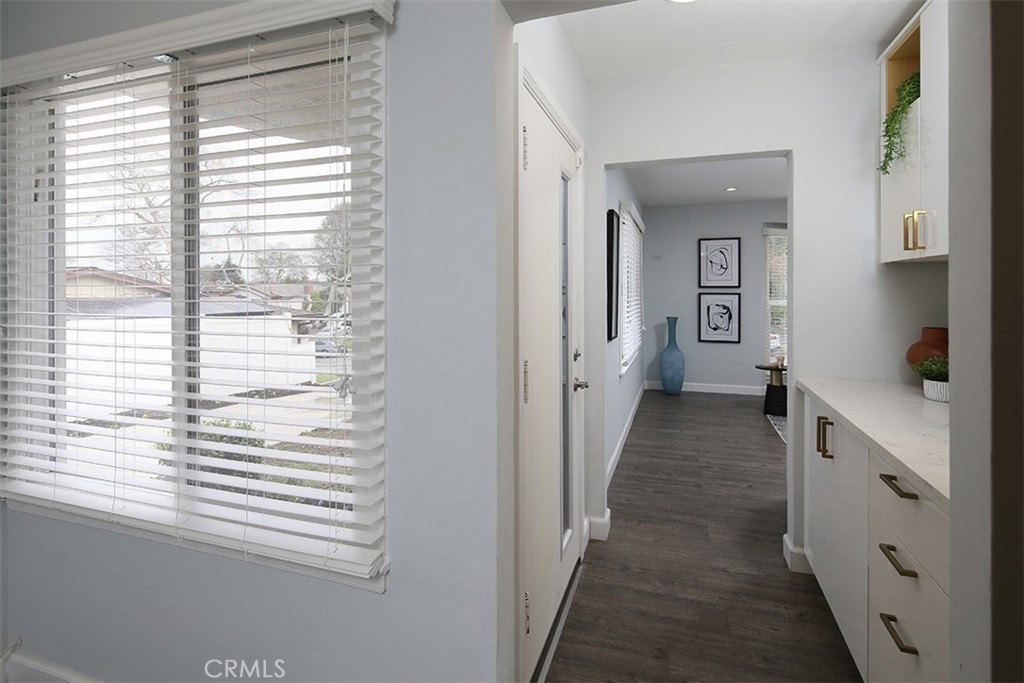 2615 Westminster Avenue