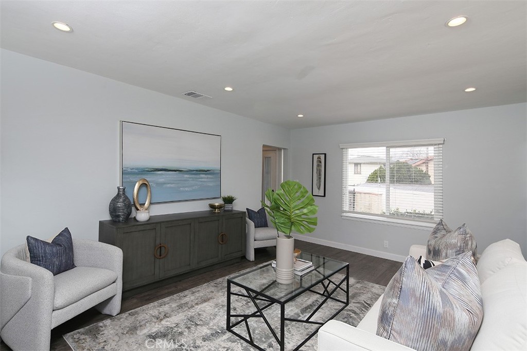 2615 Westminster Avenue