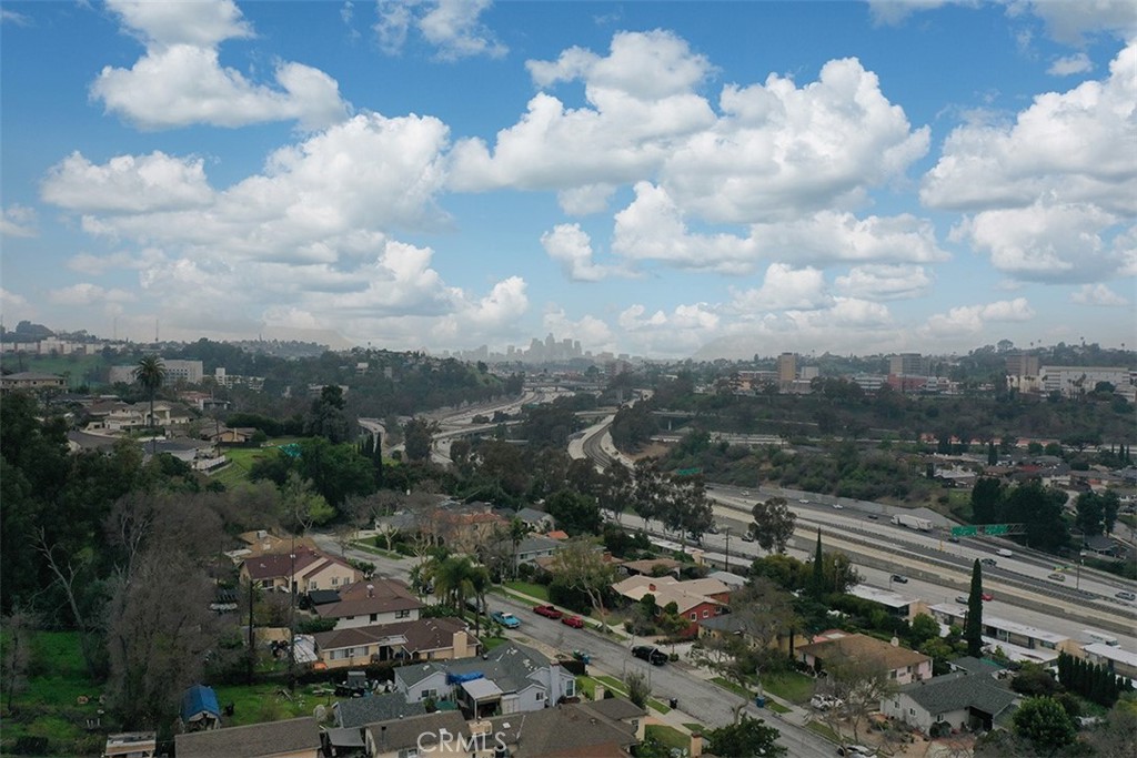 2615 Westminster Avenue