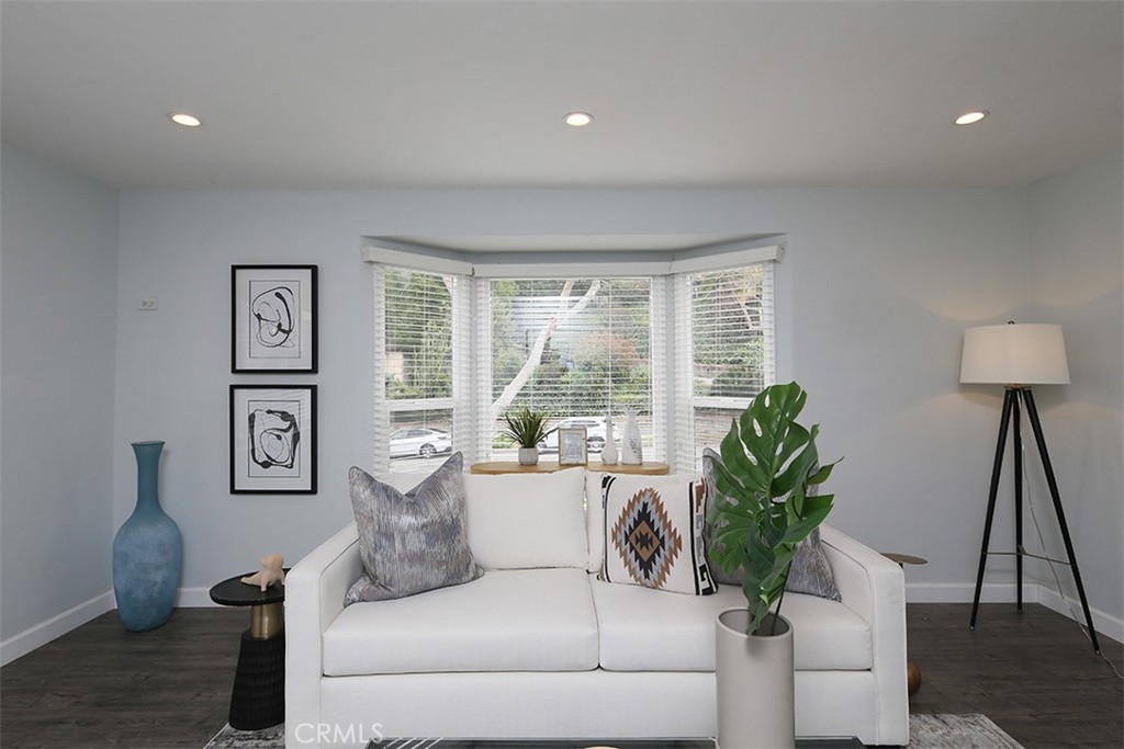 2615 Westminster Avenue