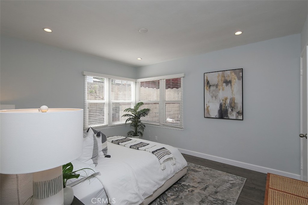 2615 Westminster Avenue