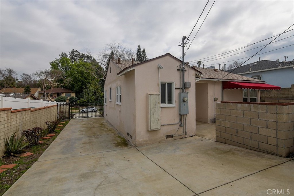 2615 Westminster Avenue