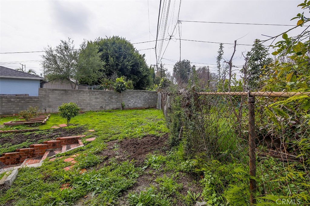 2615 Westminster Avenue