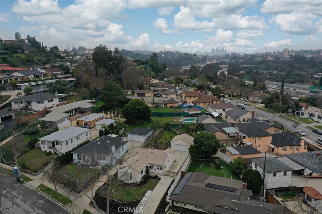 2615 Westminster Avenue