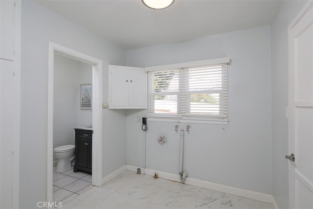 2615 Westminster Avenue