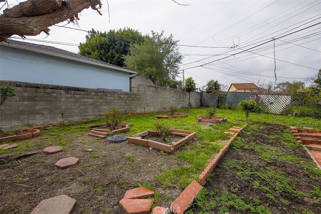 2615 Westminster Avenue