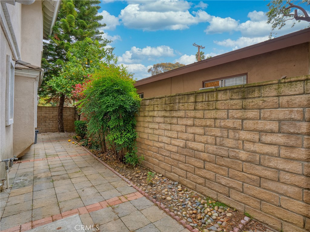 425 El Dorado Street A