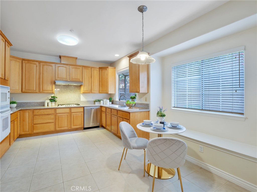 425 El Dorado Street A