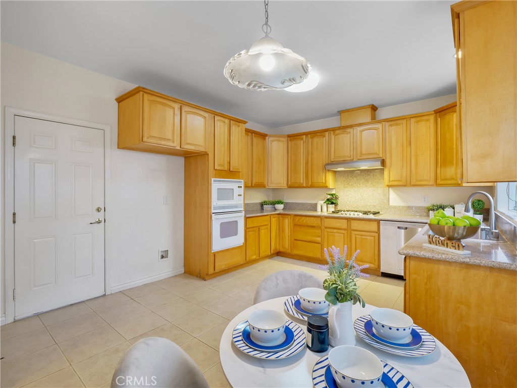 425 El Dorado Street A