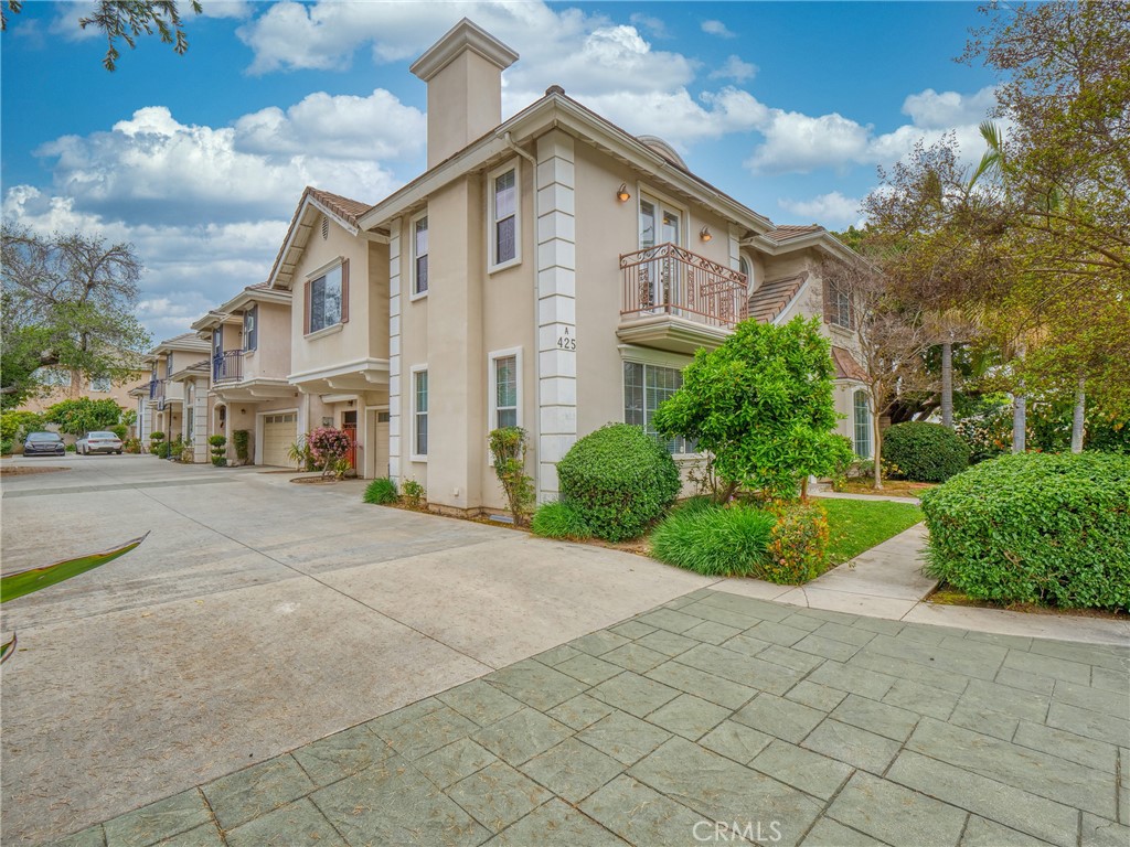 425 El Dorado Street A