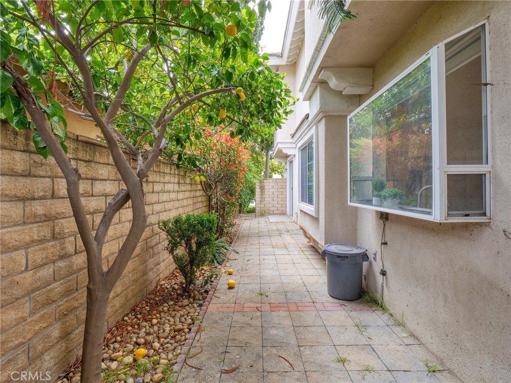 425 El Dorado Street A