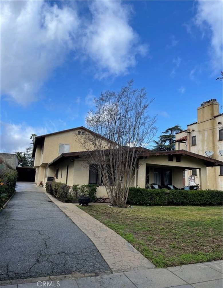 35 N Grand Oaks Avenue