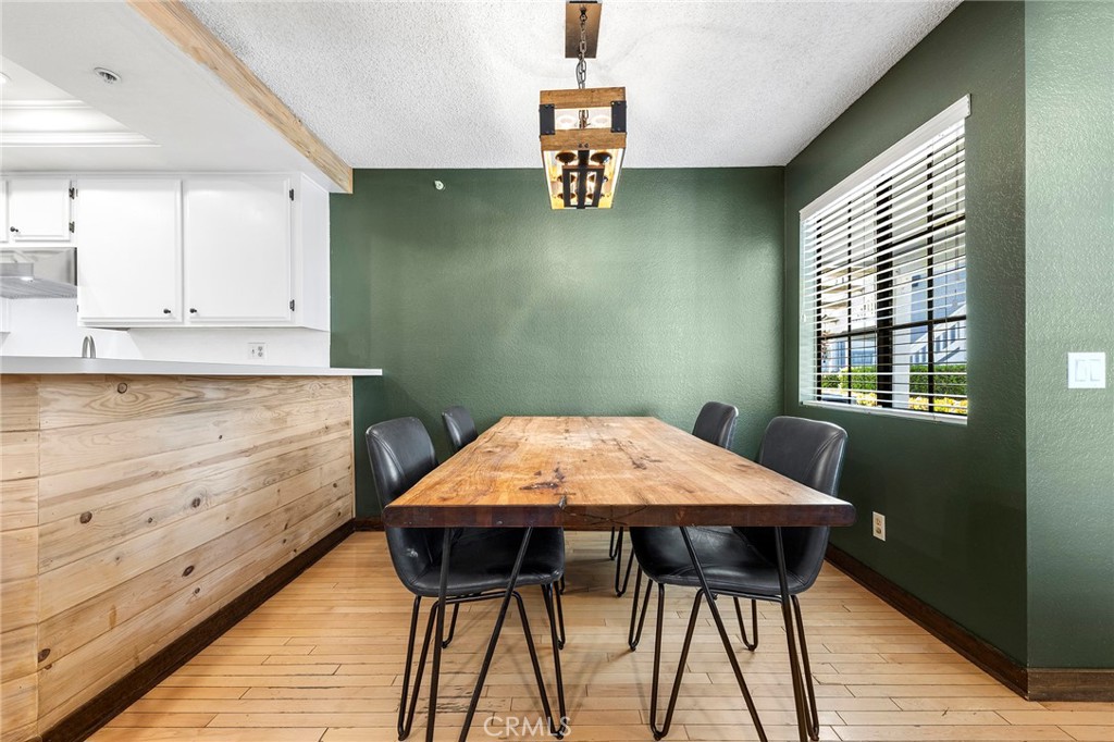 1726 Crystal Canyon Drive 35