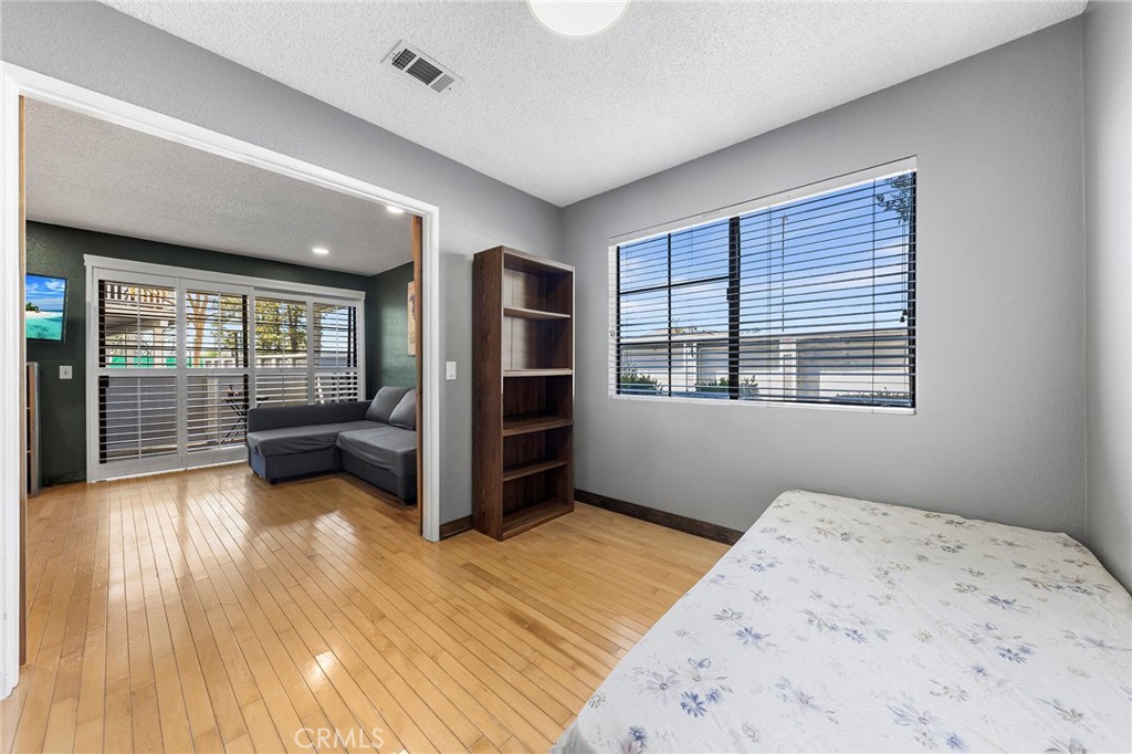 1726 Crystal Canyon Drive 35