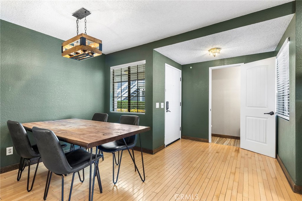 1726 Crystal Canyon Drive 35