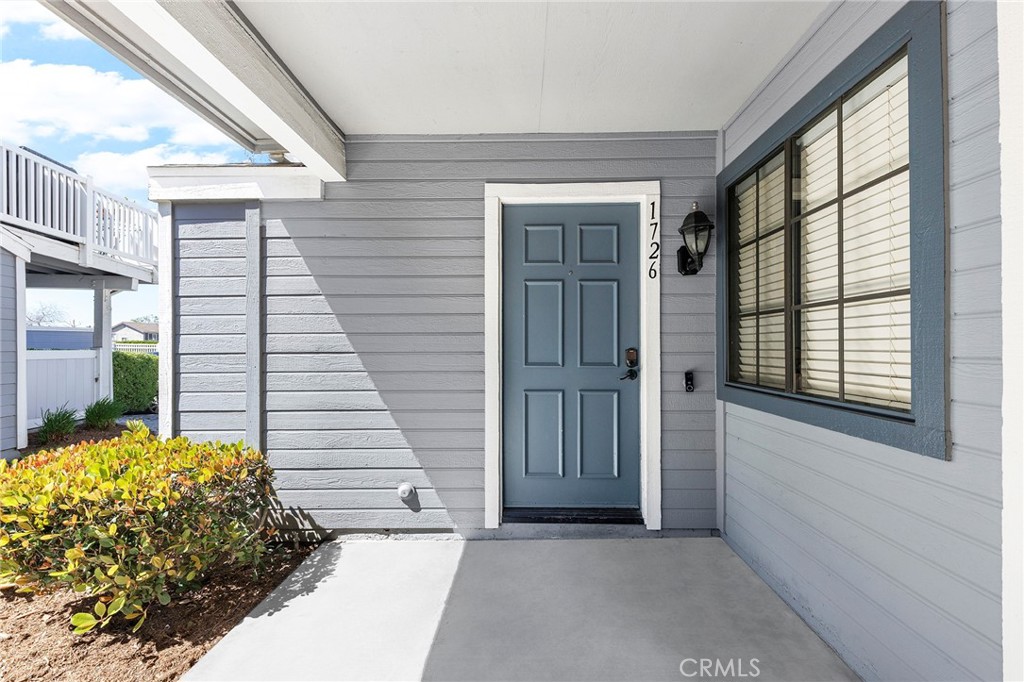 1726 Crystal Canyon Drive 35