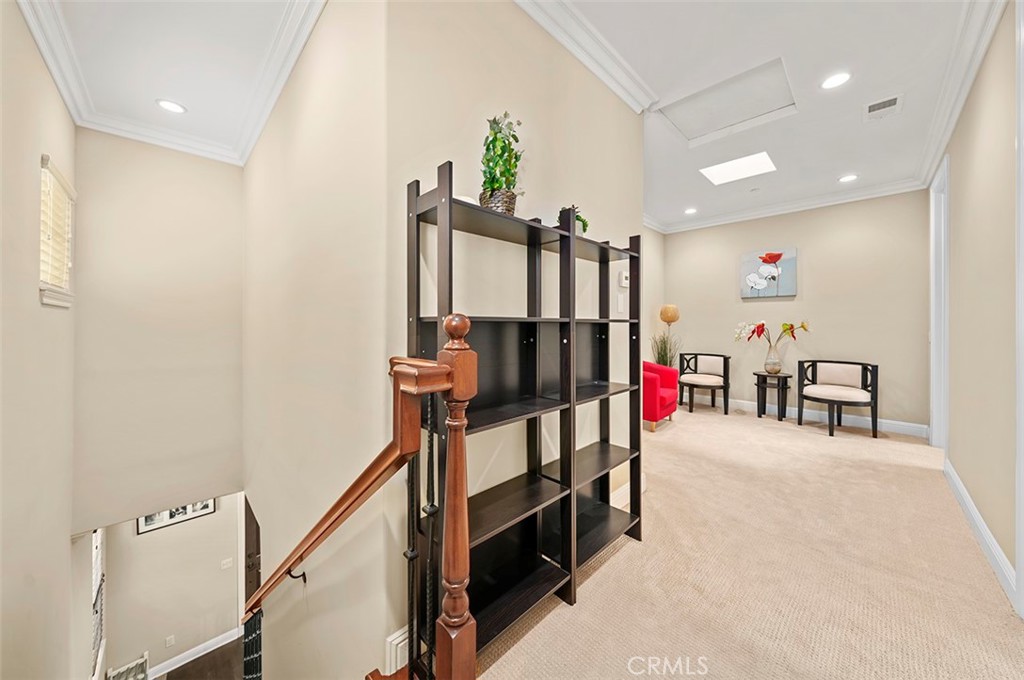 853 W Huntington Drive B