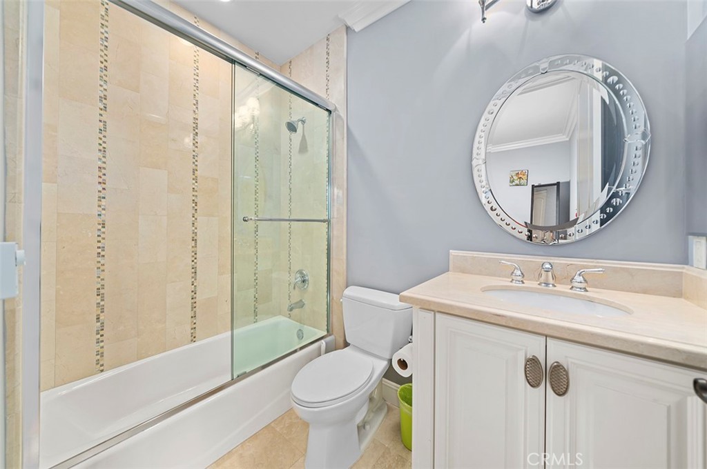 853 W Huntington Drive B