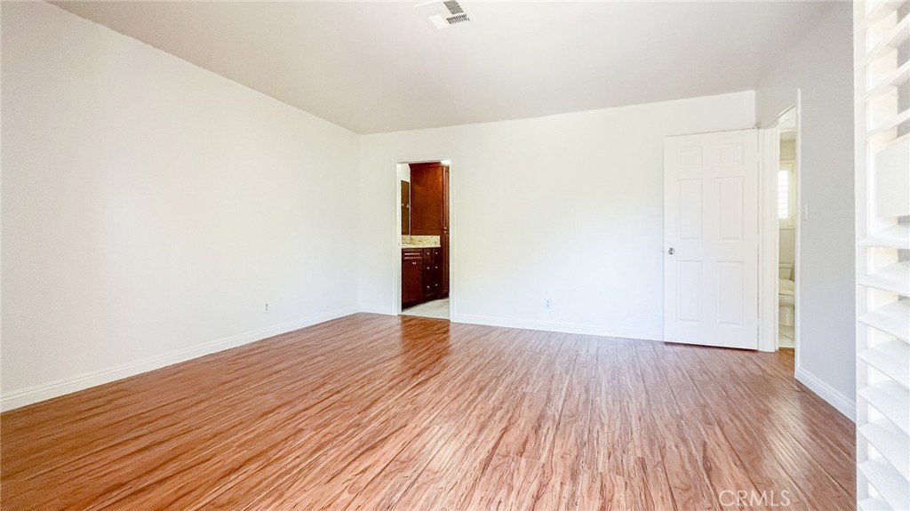 128 De Anza Street E