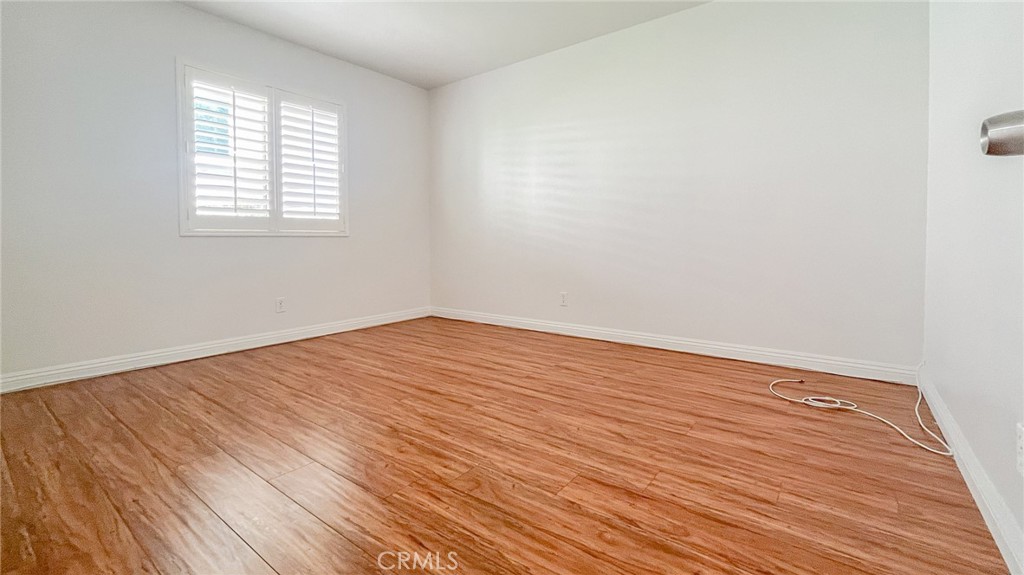 128 De Anza Street E