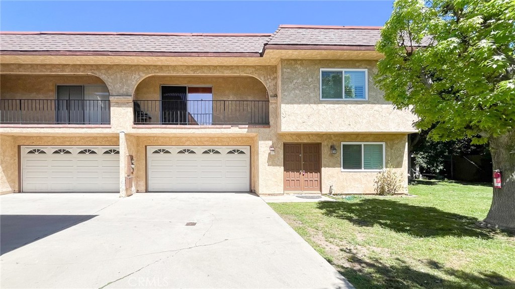 128 De Anza Street E
