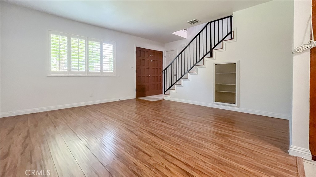 128 De Anza Street E