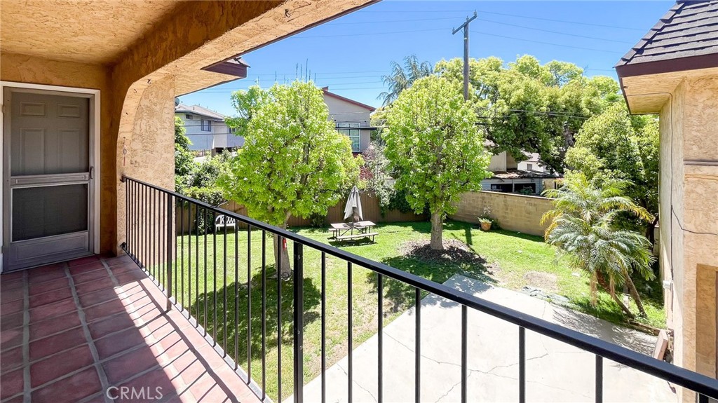 128 De Anza Street E
