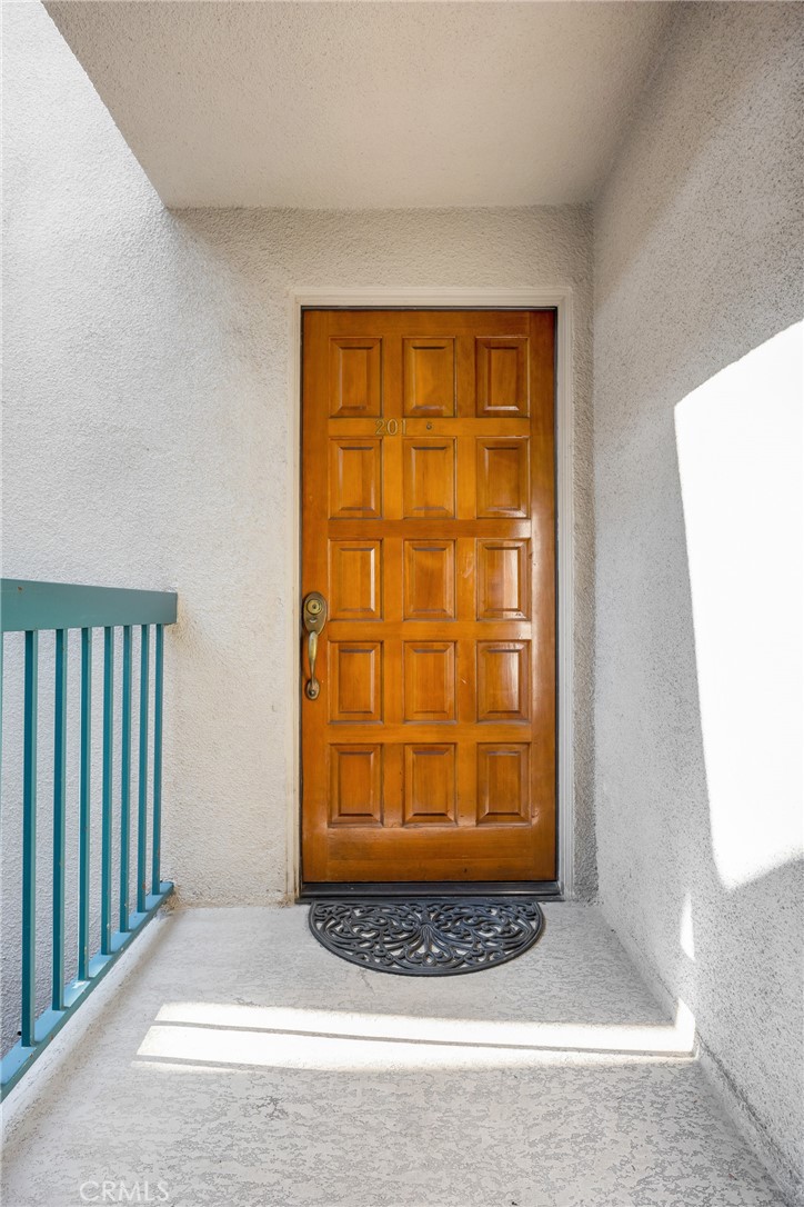 625 E Del Mar Boulevard 201