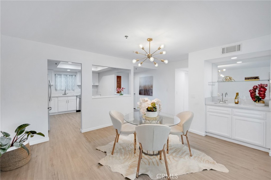 625 E Del Mar Boulevard 201