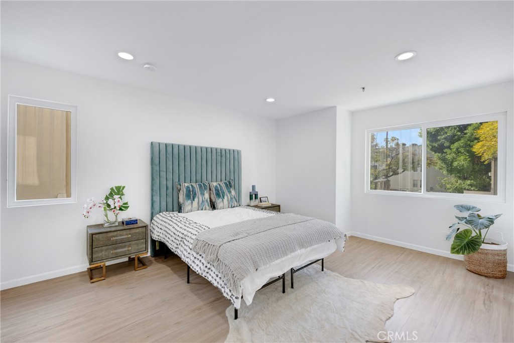 625 E Del Mar Boulevard 201