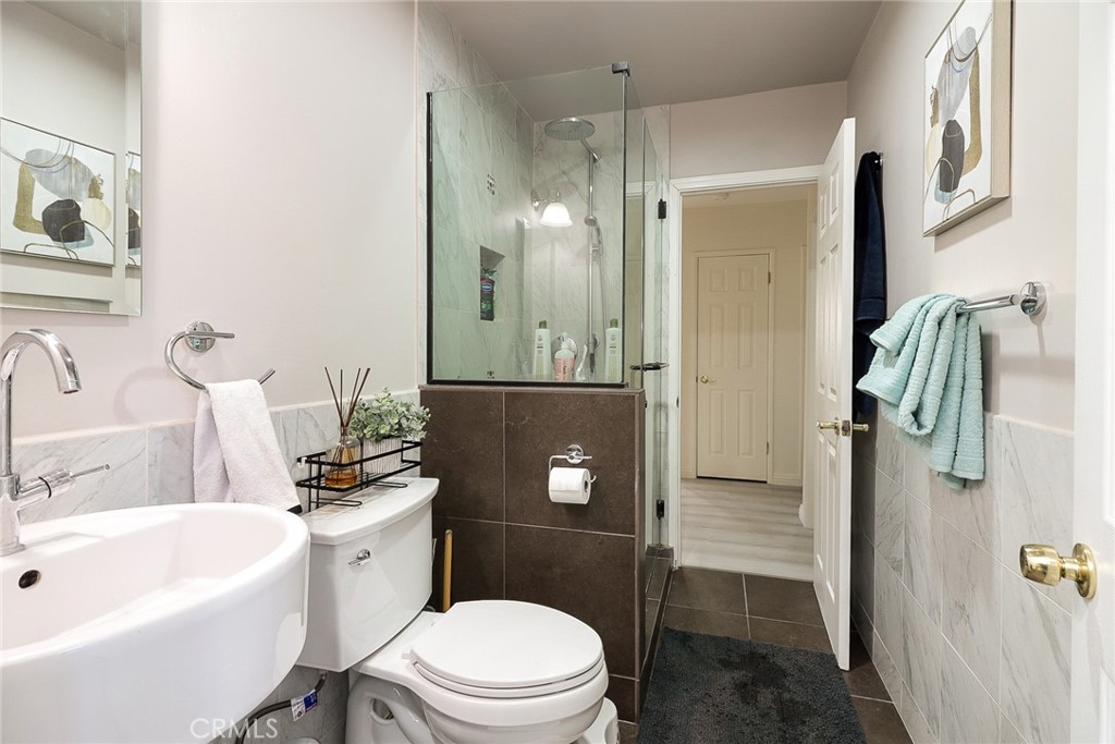 235 Poinsettia Avenue