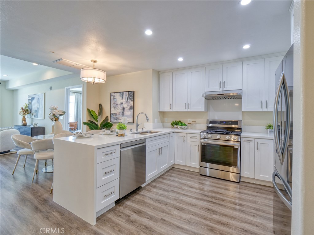 56 E Duarte Road 410