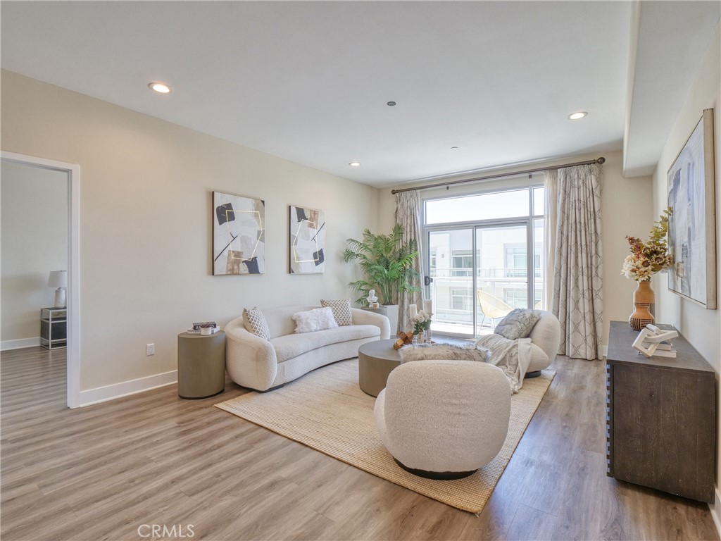 56 E Duarte Road 410