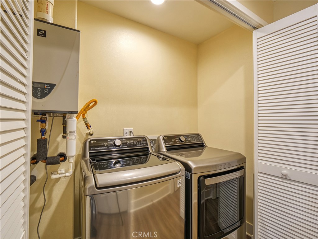 56 E Duarte Road 410