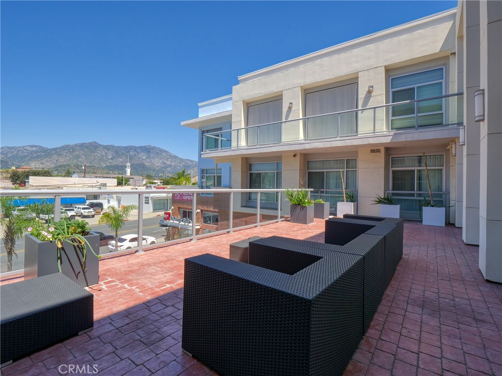 56 E Duarte Road 410