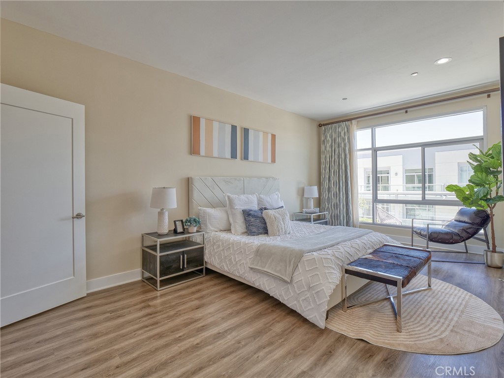 56 E Duarte Road 410