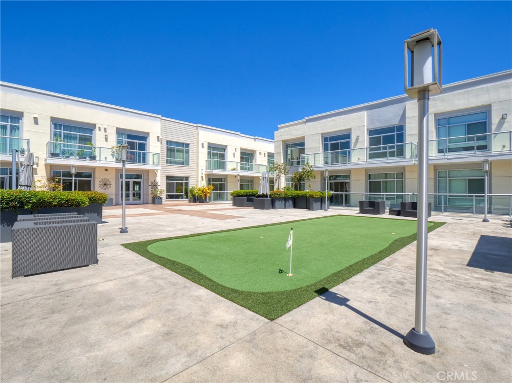 56 E Duarte Road 410