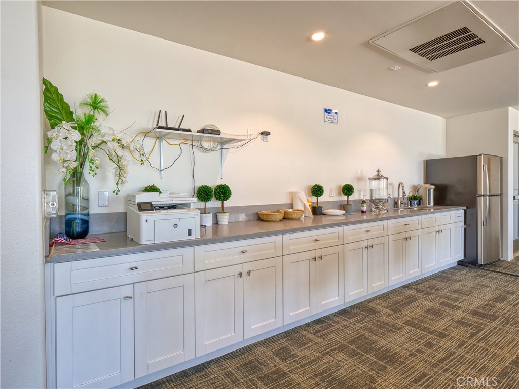 56 E Duarte Road 410