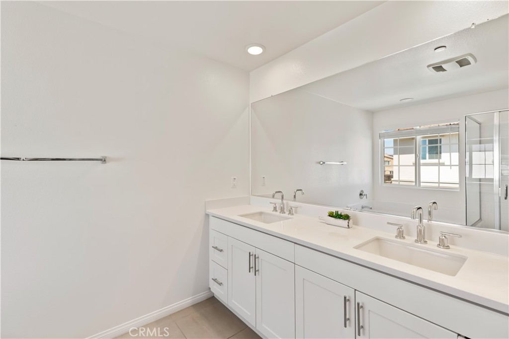 24924 Lear Lane